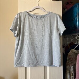 Under Armour Light Gray Women's Short Sleeve Tee